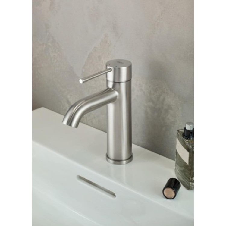 Vannas istabas Izlietnes maisītājs Grohe Essence New S-Size ar Push-Open, hromēts 23797001 Vannas istabas Izlietnes maisītājs Grohe Essence New S-Size ar Push-Open, hromēts 23797001