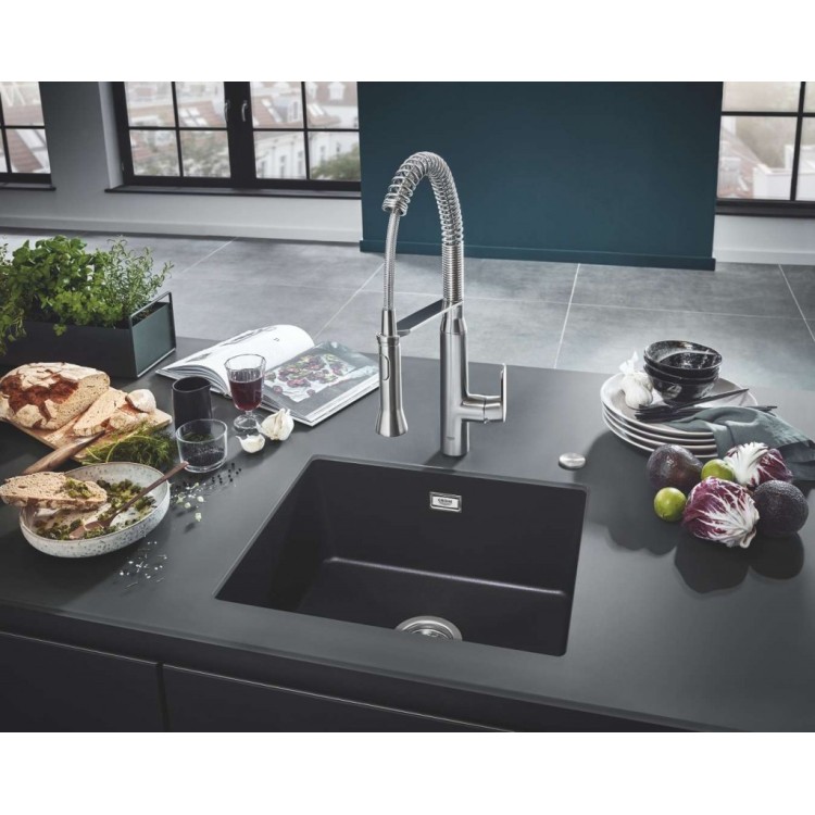 Virtuves izlietne Grohe K700 Granīta ar automātisko noteci, 53x46cm Whisper izolācija, Melna 31654AP0 Virtuves izlietne Grohe K700 Granīta ar automātisko noteci, 53x46cm Whisper izolācija, Melna 31654AP0