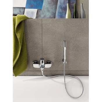 Смеситель для ванны/душа Grohe Eurosmart Cosmopolitan с душевым кабелем и наконечником, хром 32832000