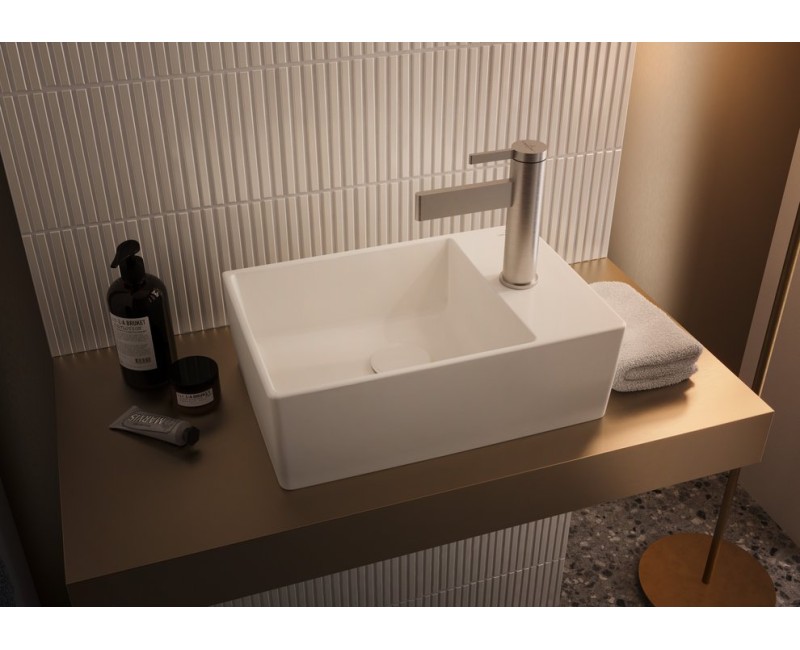 Vannas istabas izlietne Villeroy & Boch Memento 40x26cm, TitanCeram keramika, Balta 43234G01