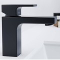 Смеситель для раковины Hansgrohe Vernis Shape 70 71567670 Хром