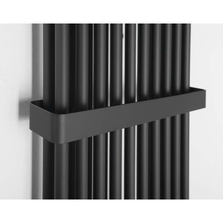 Dvieļu žāvētājs / Radiators Sapho Fede 49x150cm, 1071 W, matēti melns IR193 Dvieļu žāvētājs / Radiators Sapho Fede 49x150cm, 1071 W, matēti melns IR193