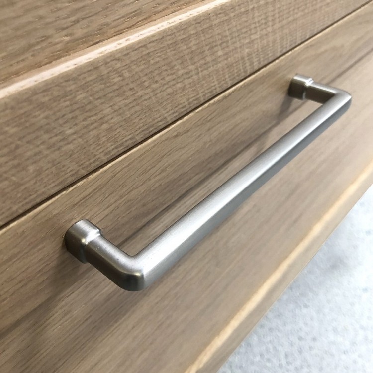 KAME Rustic Mēbeļu rokturis 16 cm, bright nickel KAME Rustic Mēbeļu rokturis 16 cm, bright nickel