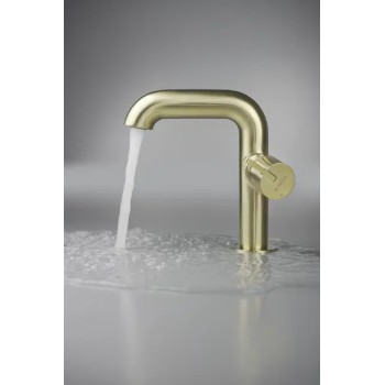 Смеситель для раковины для ванной комнаты Deante Silja, полированное золото BQS_R24M