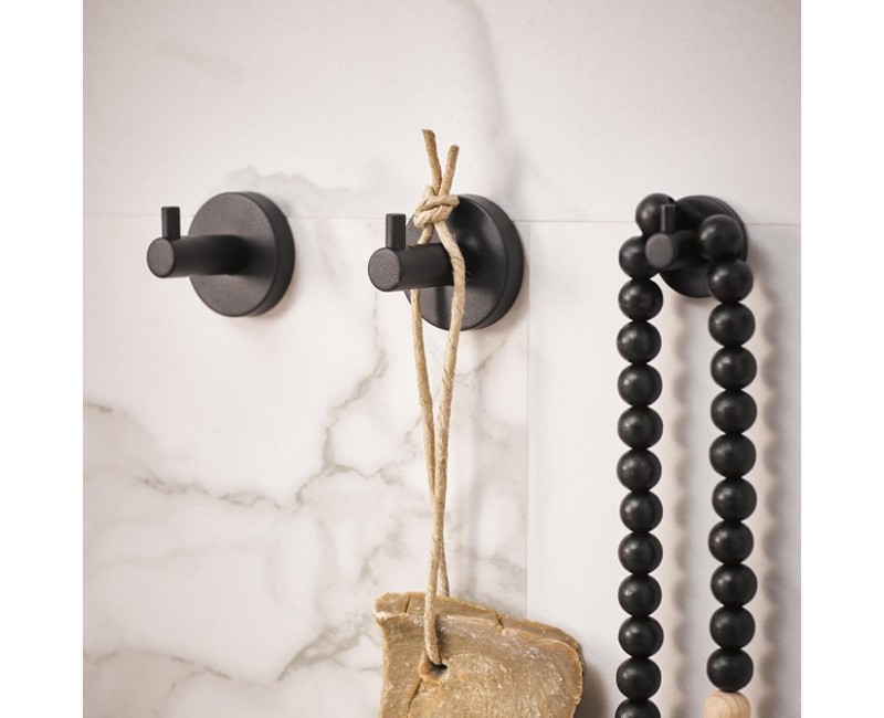 Tiger Boston Black Āķis lielais, melns