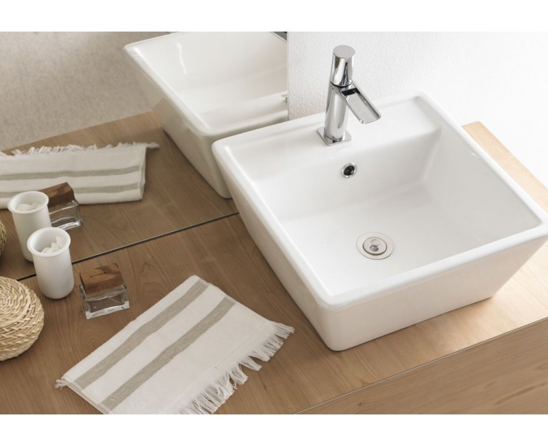 Bathco Раковина Genova A 42x42cm, накладная 4058