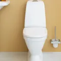 Tualetes Pods Gustavsberg Nautic 1510, Hygienic Flush mala, vāks ar Soft Close/Quick Release, Ceramicplus, balts