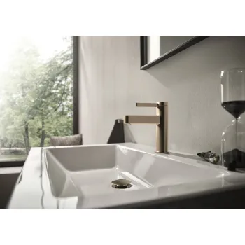 Vannas istabas izlietnes maisītājs Hansgrohe Finoris 100 ar Push-Open, EcoSmart, CoolStart, pulēta bronza 76012140