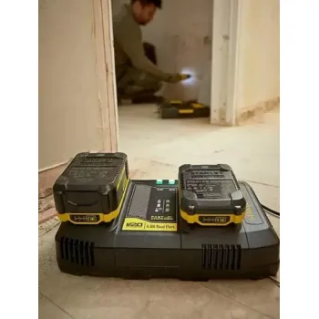 Akumulatora lādētājs  Stanley 4A 18 V akumulatoriem SFMCB24-QW