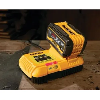 Akumulatoru lādētājs DeWALT 12 A lādētājs 18/54 V akumulatoriem DCB117
