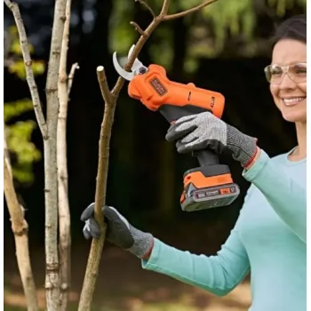 Dārza šķēres BLACK+DECKER 18 V akumulatora, 1 x 2,0 Ah litija jonu akumulators, lādētājs BCPP18D1-QW