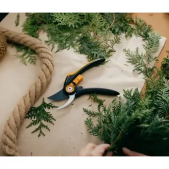 Dārza šķēres FISKARS SmartFit Plus P541 1057169