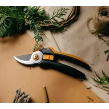 Dārza šķēres FISKARS Solid (L) P341 1057164