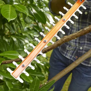 Dzīvžoga šķēres BLACK+DECKER  45 cm, 420 W BEHT201-QS