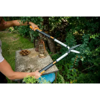 Dzīvžoga šķēres FISKARS SmartFit  HS86 teleskopiskās 1013565