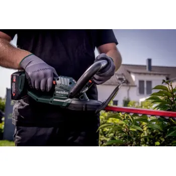 Dzīvžoga šķēres Metabo 18 V akumulatora 55 cm, 2 x 2,0 Ah Li-Power akumulatori, lādētājs 601718500