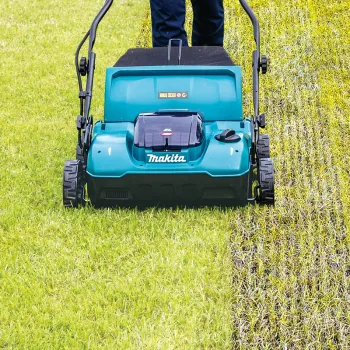 Skarifikators Makita 40 V akumulatora, 38 cm darba platums, bez akumulatora un lādētāja UV001GZ