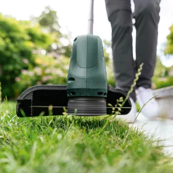 Trimmeris Bosch 18 V ar auklu, 26 cm pļaušanas platums, bez akumulatora un lādētāja 06008C1C04