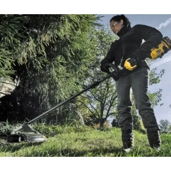 Trimmeris DeWALT 54 V akumulatora motora iekārta, bez akumulatora un lādētāja DCMAS5713N