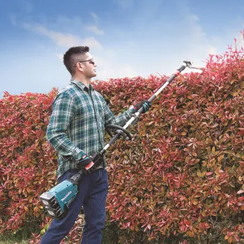 Trimmeris Makita 18 V akumulatora motora iekārta, bez akumulatora un lādētāja DUX60Z