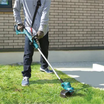 Trimmeris Makita 18 V akumulatora trimmeris, 26 cm pļaušanas platums, 1 x 3,0 Ah LXT akumulators, DUR193RF lādētājs