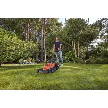 Zāles pļāvējs BLACK+DECKER Elektriskais 1600 W, pļaušanas platums 38 cm BEMW471BH-QS