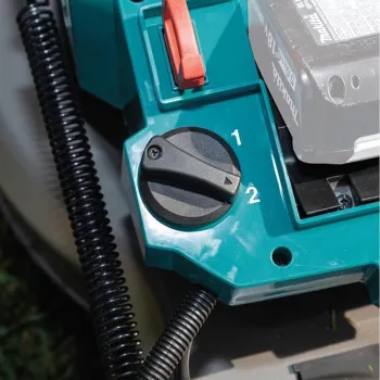 Zāles pļāvējs Makita 18 V akumulatora zāles pļāvējs, 53 cm pļaušanas platums, ar piedziņu, bez akumulatora un lādētāja DLM536Z