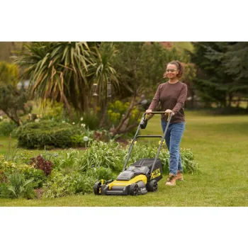 Zāles pļāvējs Stanley 18 V akumulatora zāles pļāvējs, 50 cm pļaušanas platums, bez akumulatora un lādētāja SFMCMW2651B-XJ
