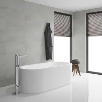 Vannas / Dušas maisītājs Grohe Eurocube uz grīdas, StarLight® apdare, Hromēts 23672001
