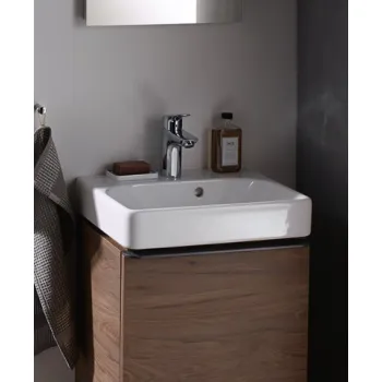 Vannas istabas izlietne Geberit Smyle Square 45x36cm bez maisītāja atveres Balta Vannas istabas izlietne Geberit Smyle Square 45x36cm bez maisītāja atveres Balta