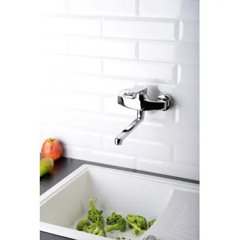 Virtuves maisītājs Sapho Corneli pie sienas hroms CE15