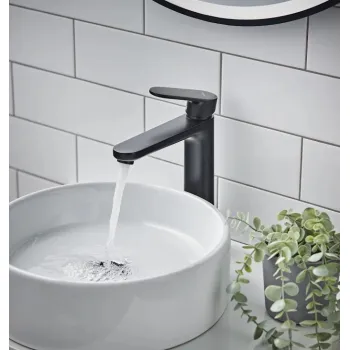 Vannas istabas izlietnes maisītājs Hansgrohe Vernis Blend 190, matēts melns