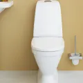Gustavsberg Nautic 1510 CeramicPlus WC ar soft Close vāku GB1115102R1331
