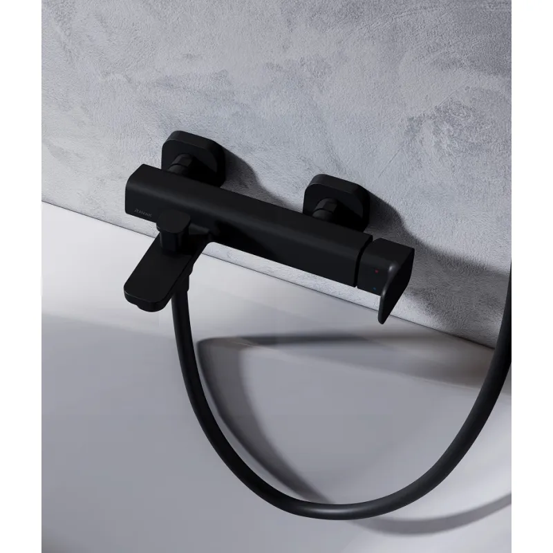 RAVAK 10° Free Black TD F 022.20/150 Vannas/dušas jaucējkrāns